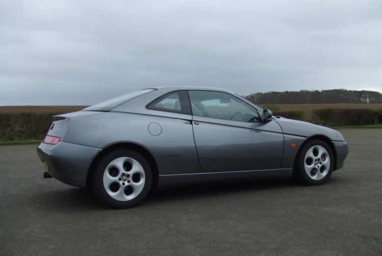 Alfa Romeo GTV